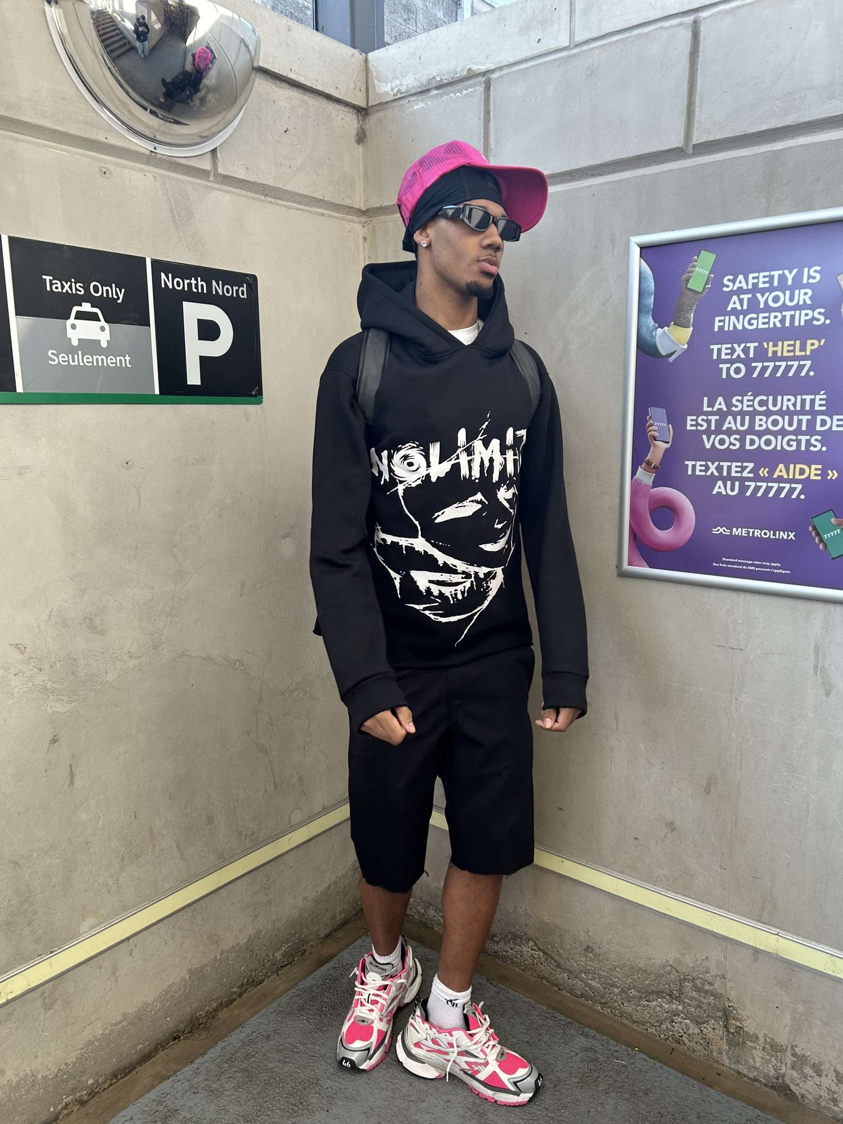 “NOLIMIT” 🎭 Cropped Oversized Pullover Hoodie