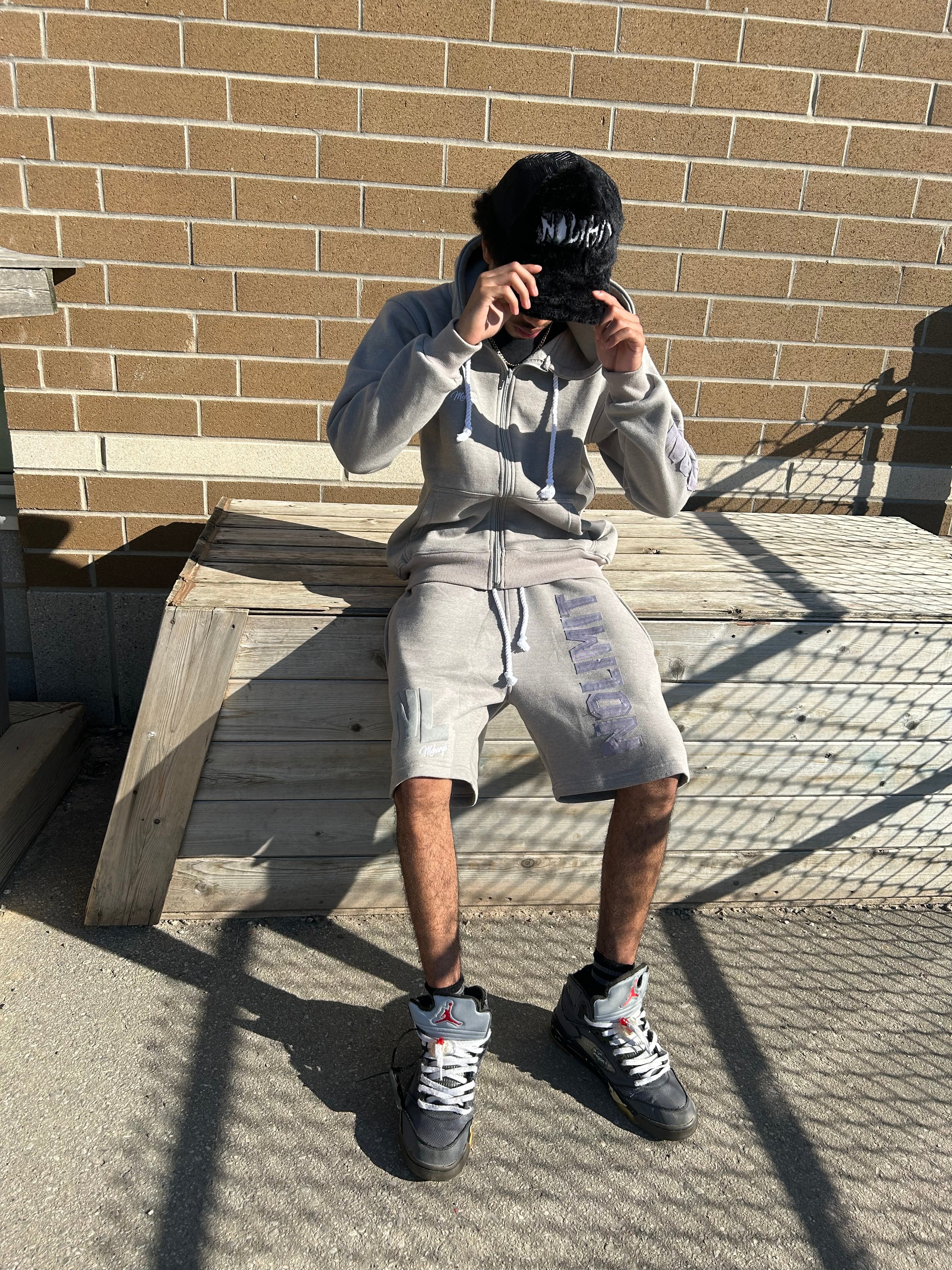 Grey "NOLIMIT" Rope String Money Spread Shorts